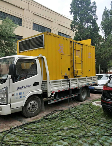 弋阳发电车出租-柴油发电机组排烟系统设计要求及其考虑因素